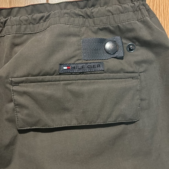 2000’s vintage Tommy Hilfiger parachute pants - Picture 8 of 8
